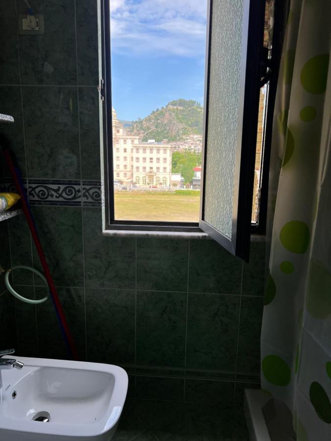 Entire Apartment Castle View Berat Exterior photo